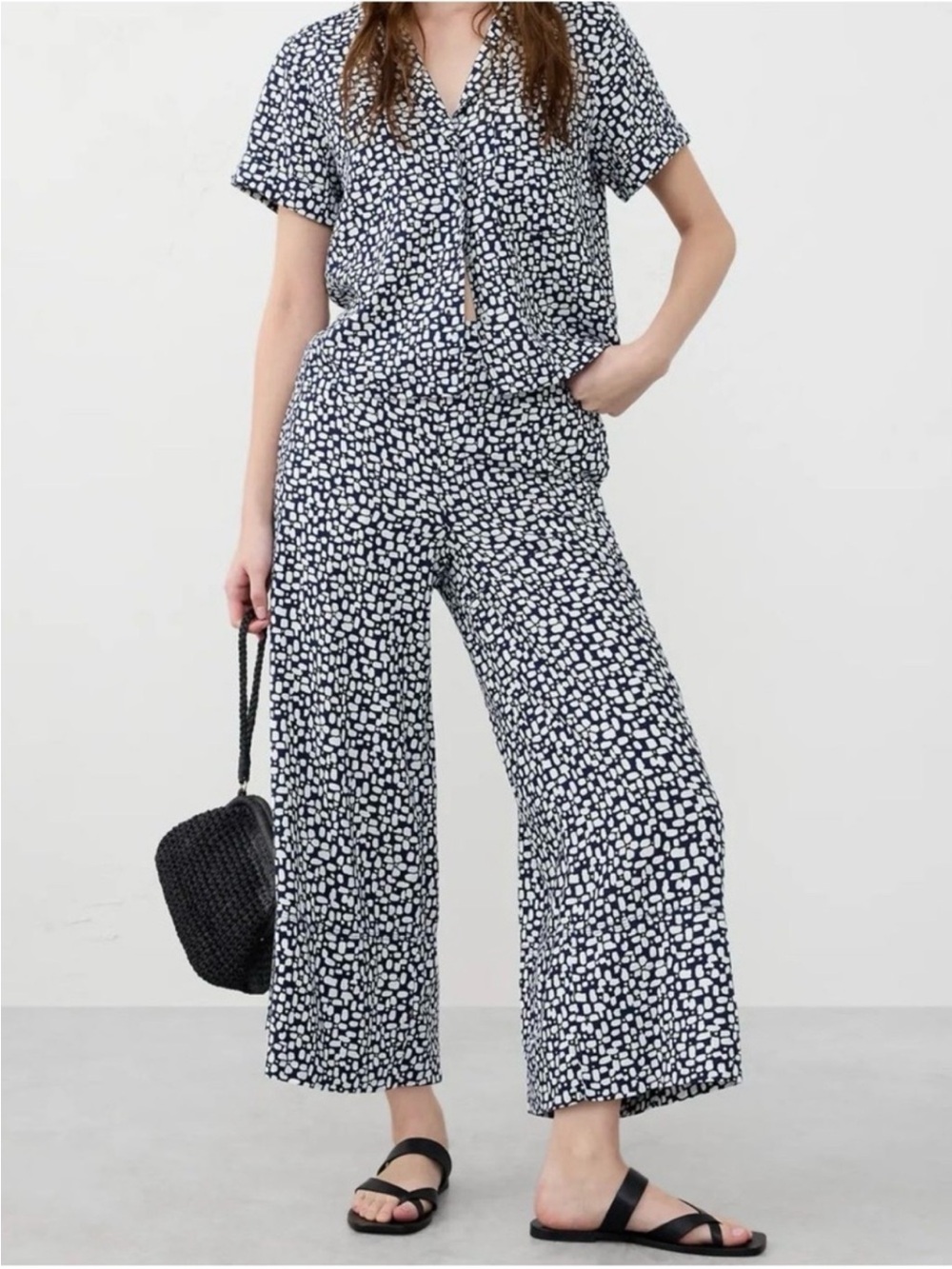 Banana Republic Navy and White Cropped Wide-Leg Pants